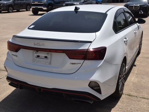 Used 2022 Kia Forte GT w/ GT Technology Package FWD image 7