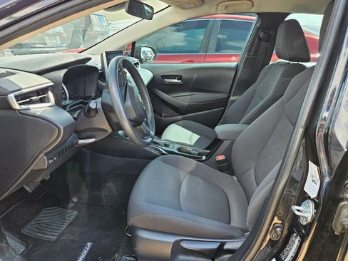 Used 2021 Toyota Corolla LE image 14