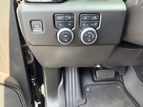 Used 2022 GMC Sierra 1500 AT4 w/ AT4 Premium Package AWD/4WD image 26