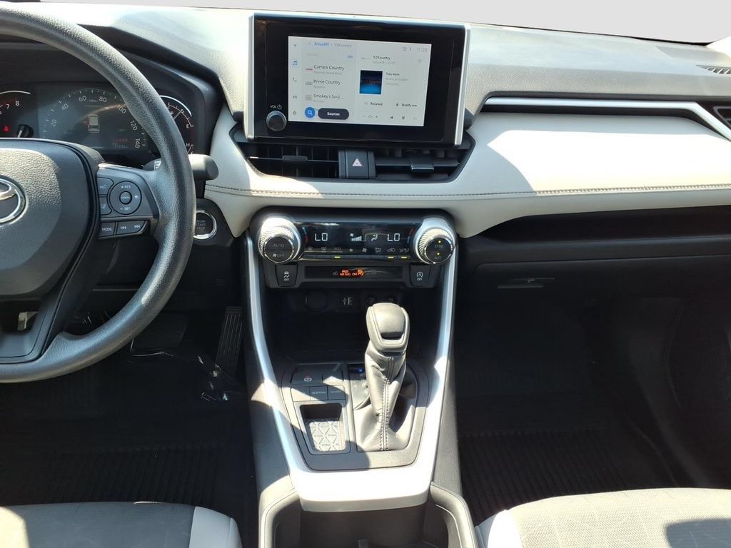 Used 2024 Toyota RAV4 XLE w/ Convenience Package FWD image 14