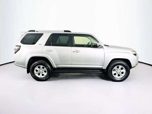 Used 2024 Toyota 4Runner SR5 image 10