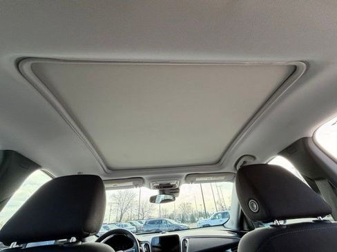 Used 2024 Chevrolet Malibu LT image 24