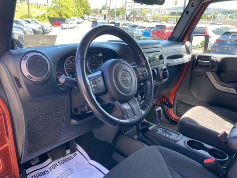 Used 2014 Jeep Wrangler Unlimited Sport w/ Quick Order Package 24S AWD/4WD image 10