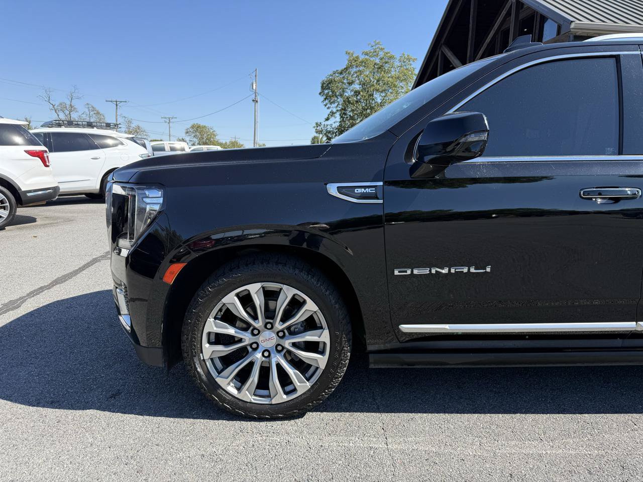 Used 2021 GMC Yukon Denali w/ Denali Ultimate Package AWD/4WD image 43