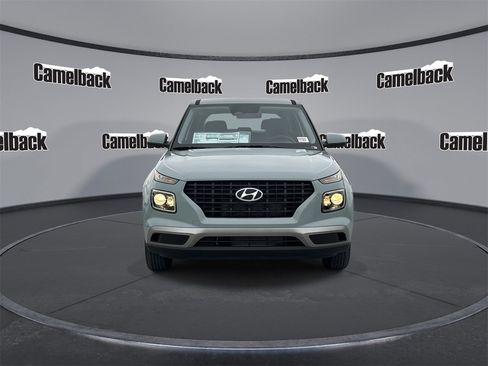 New 2026 Hyundai Venue SE image 2
