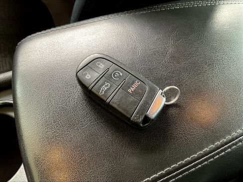 Used 2015 Chrysler 200 S w/ Comfort Group FWD image 32