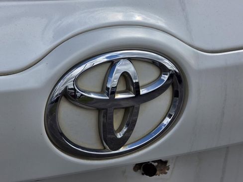 Used 2018 Toyota Highlander XLE image 33