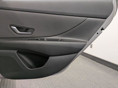 Certified 2023 Hyundai Elantra SEL w/ Convenience Package FWD image 25