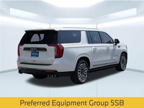 Used 2024 GMC Yukon XL Denali Ultimate AWD/4WD image 6