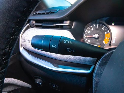 Used 2025 Jeep Compass Latitude image 12