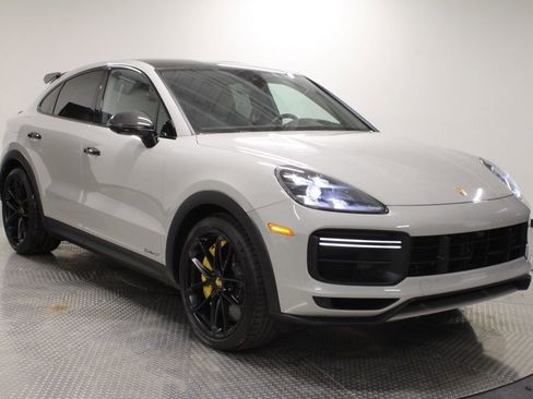 Certified 2023 Porsche Cayenne Turbo GT AWD/4WD image 9