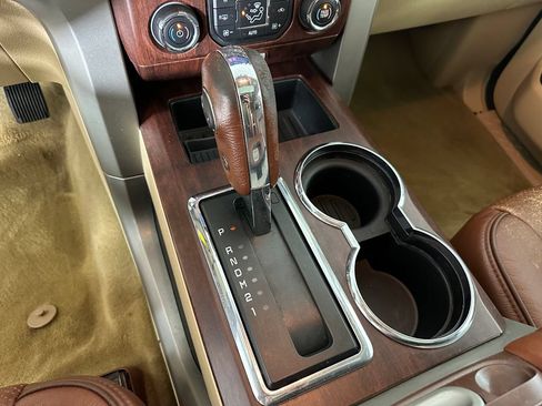 Used 2013 Ford F150 King Ranch w/ King Ranch Luxury Pkg AWD/4WD image 19