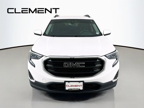 Used 2021 GMC Terrain SLE w/ Driver Convenience Package image 3