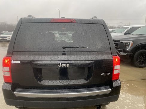 Used 2016 Jeep Patriot Sport w/ Power Value Group image 9