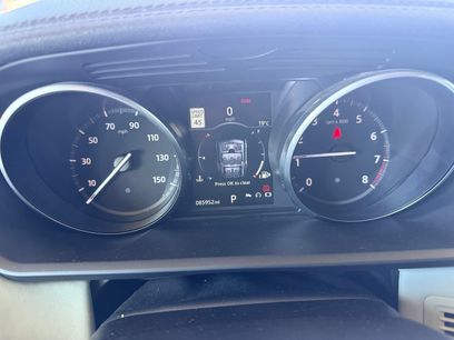 Used 2017 Land Rover Discovery HSE Luxury