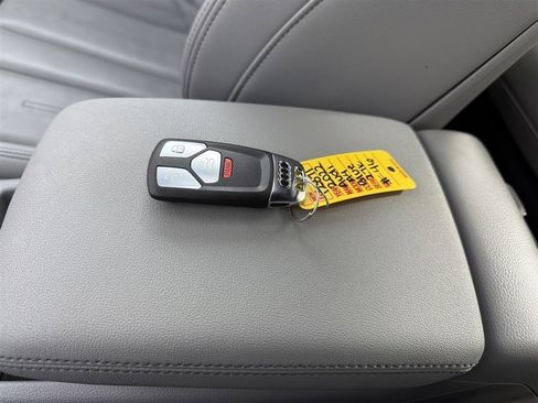 Used 2022 Audi A4 2.0T Premium Plus w/ Premium Plus Package image 36