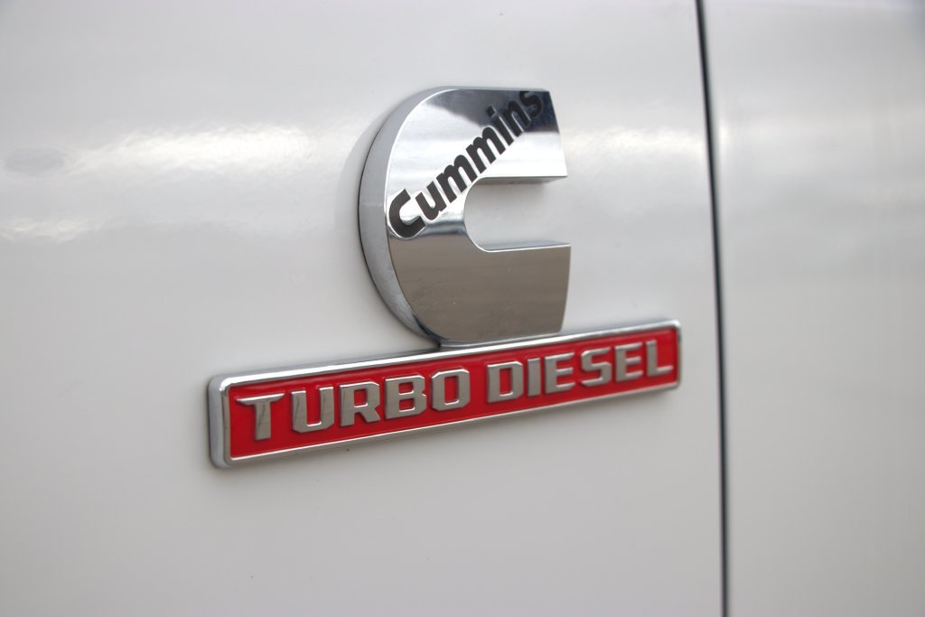 Used 2025 RAM 2500 Laramie w/ Safety Group AWD/4WD image 38