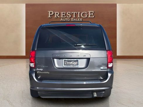 Used 2020 Dodge Grand Caravan SXT image 88