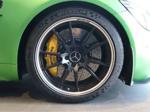 Used 2020 Mercedes-Benz AMG GT R image 24