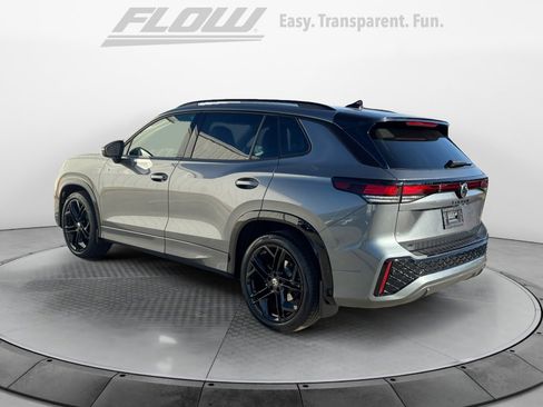New 2026 Volkswagen Tiguan SE R-Line FWD image 5
