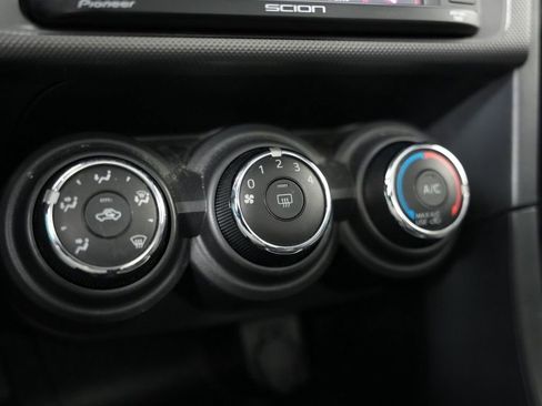 Used 2015 Scion tC image 22