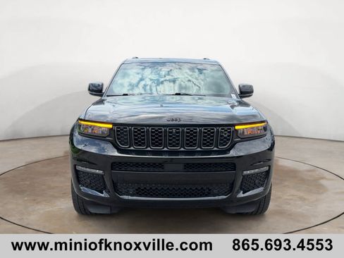 Used 2024 Jeep Grand Cherokee L Summit AWD/4WD image 8