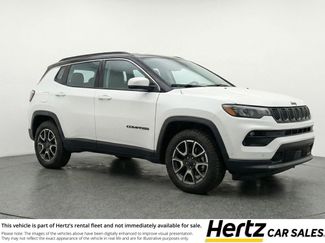 Used 2025 Jeep Compass Trailhawk video 1