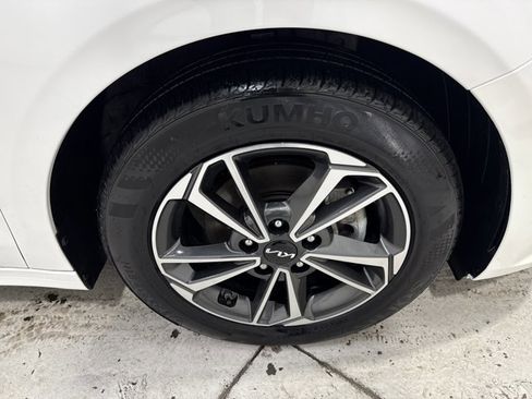 Used 2023 Kia Forte LXS w/ LXS Technology Package FWD image 28