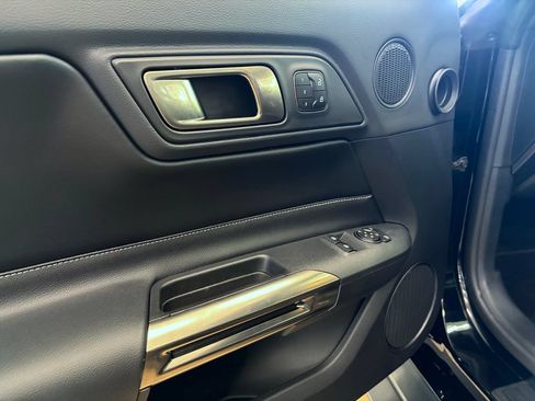 Used 2020 Ford Mustang Shelby GT500 w/ Technology Package RWD image 19