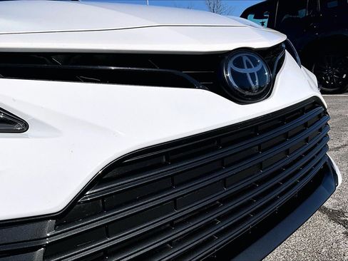 Used 2024 Toyota Camry LE image 28