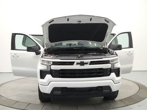Used 2025 Chevrolet Silverado 1500 RST AWD/4WD image 10
