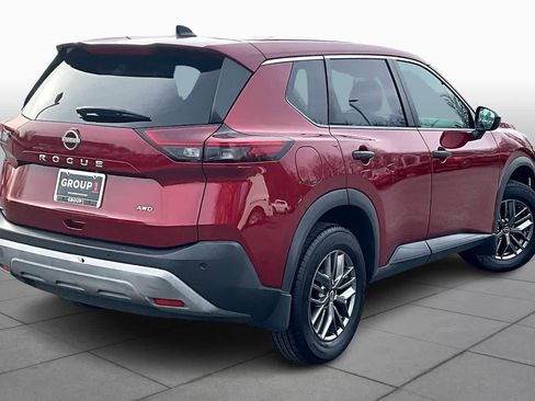 Used 2022 Nissan Rogue S image 13