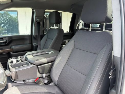 Used 2023 Chevrolet Silverado 2500 LT AWD/4WD image 2