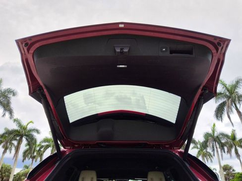 Used 2017 Cadillac XT5 FWD image 40