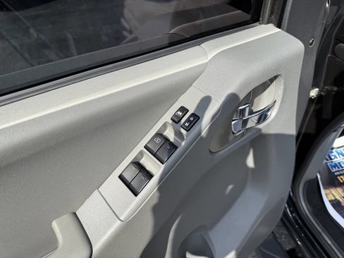 Used 2019 Nissan Frontier SV w/ Value Truck Package image 10