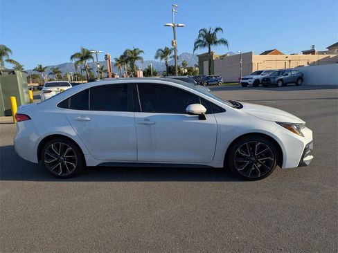 Certified 2022 Toyota Corolla SE image 2