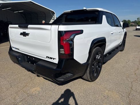 Used 2025 Chevrolet Silverado EV RST AWD/4WD image 4