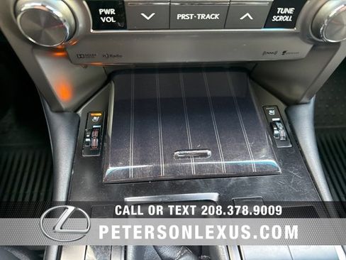 Used 2020 Lexus GX 460 Premium w/ Premium Package image 14