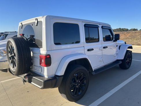 Used 2023 Jeep Wrangler Unlimited Sahara w/ Cold Weather Group image 11