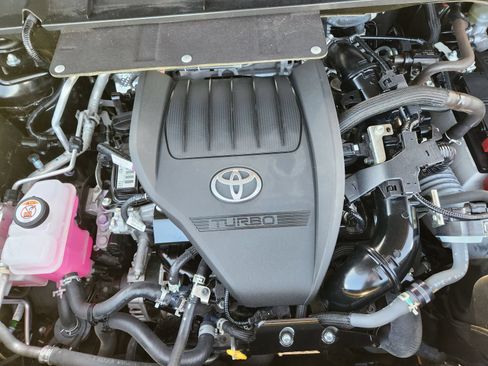 Used 2023 Toyota Highlander XLE FWD image 35