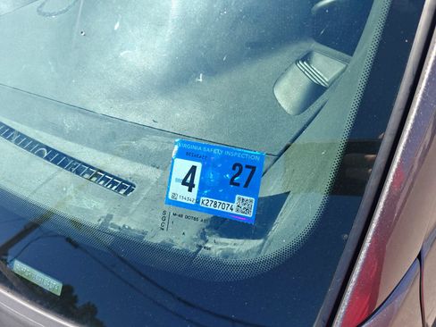 Used 2010 Ford Focus SEL FWD image 16