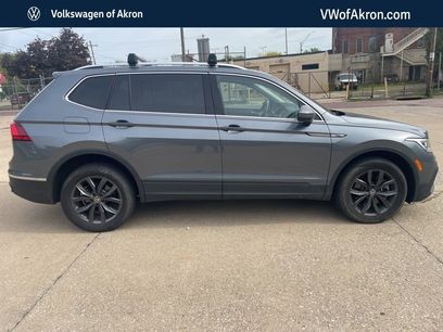 Used 2023 Volkswagen Tiguan SE w/ Panoramic Sunroof Package
