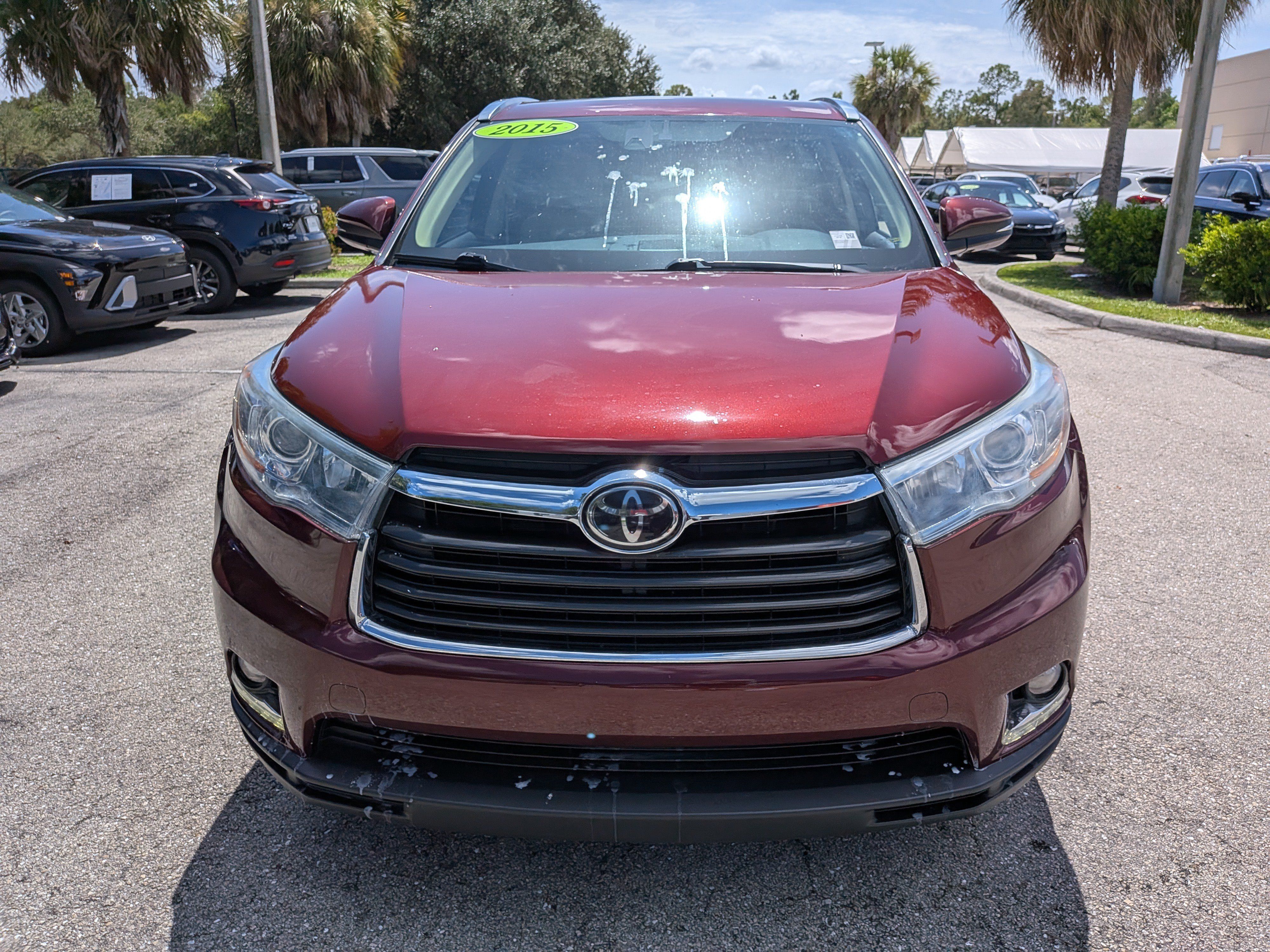Used 2015 Toyota Highlander Limited w/ Driver Technology Package FWD image 9