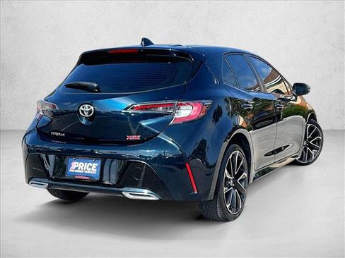 Used 2019 Toyota Corolla XSE FWD image 2