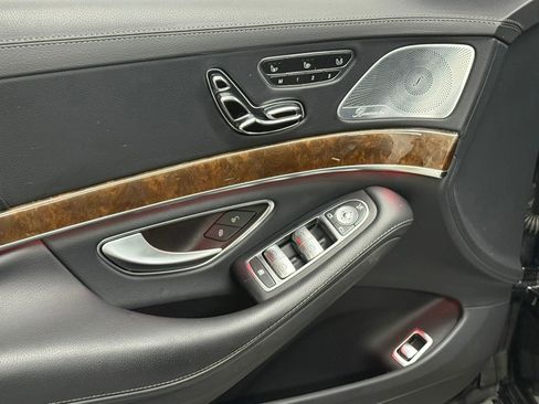 Used 2016 Mercedes-Benz S 550 Sedan image 29
