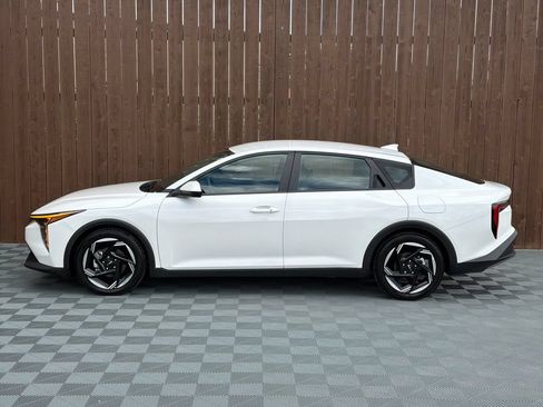 Used 2025 Kia K4 EX FWD image 13