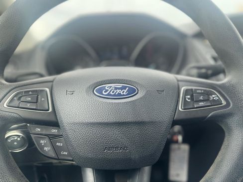 Used 2018 Ford Focus SEL FWD image 29