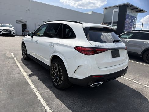 Certified 2025 Mercedes-Benz GLC 300 4MATIC image 3