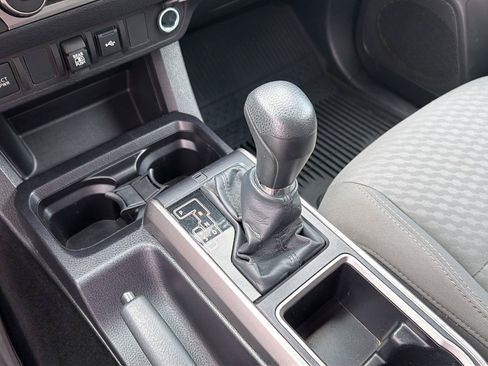 Used 2022 Toyota Tacoma SR5 RWD image 26
