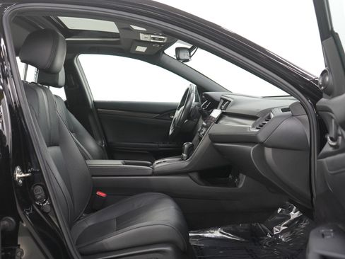 Used 2019 Honda Civic Sport Touring image 11